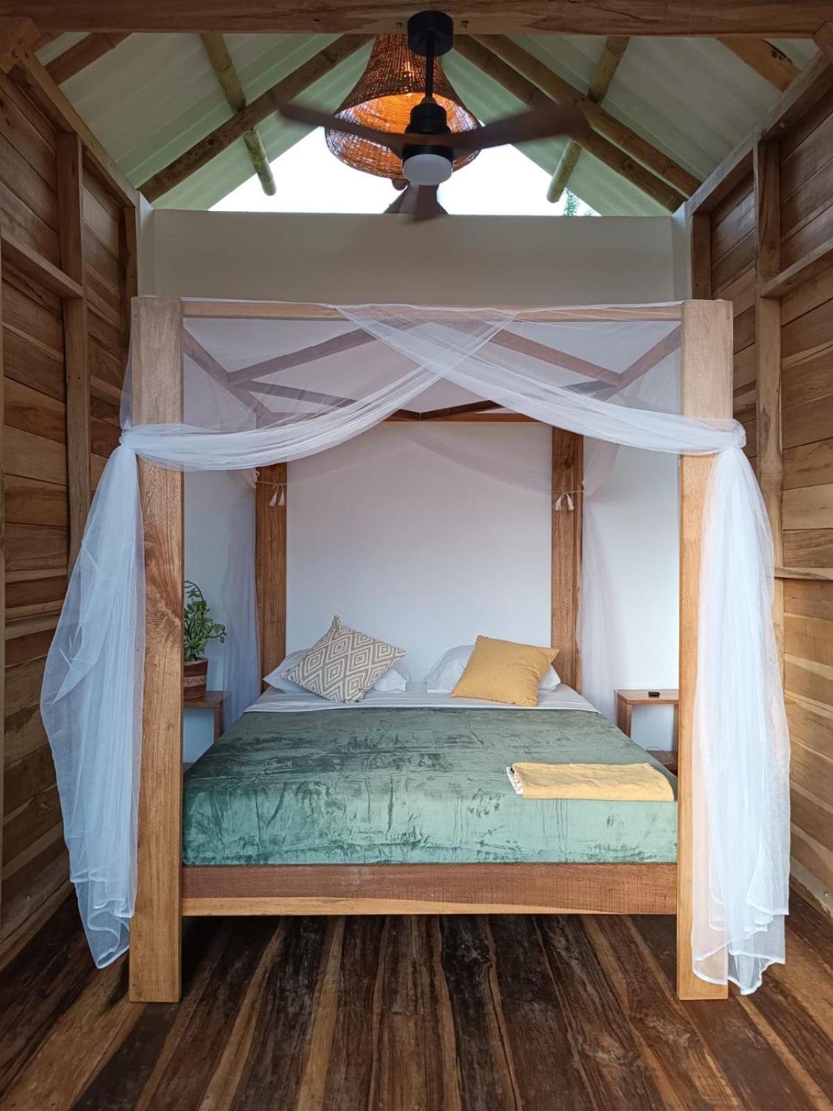 La Mona Eco Cabins Palomino Exterior photo