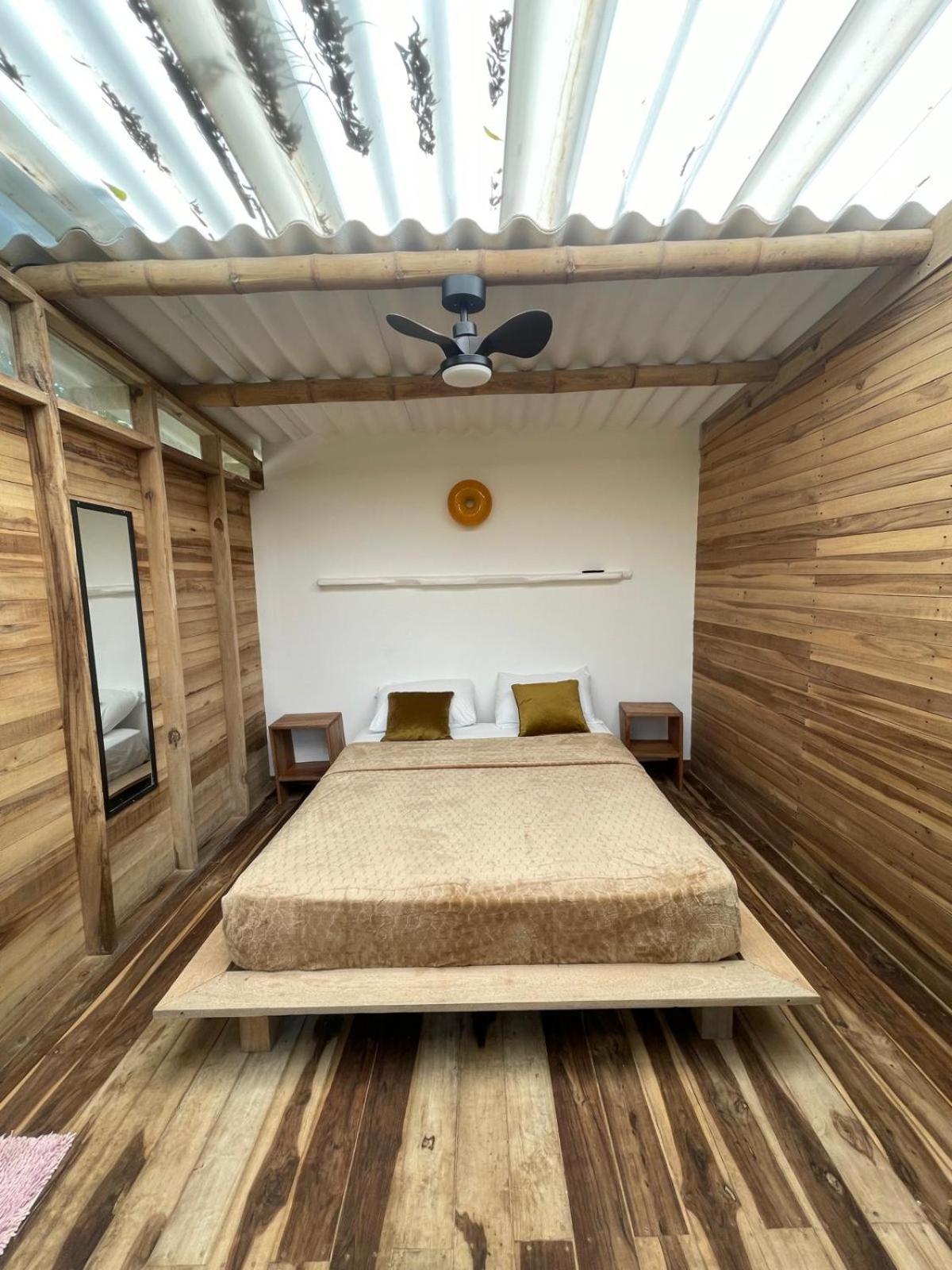 La Mona Eco Cabins Palomino Exterior photo